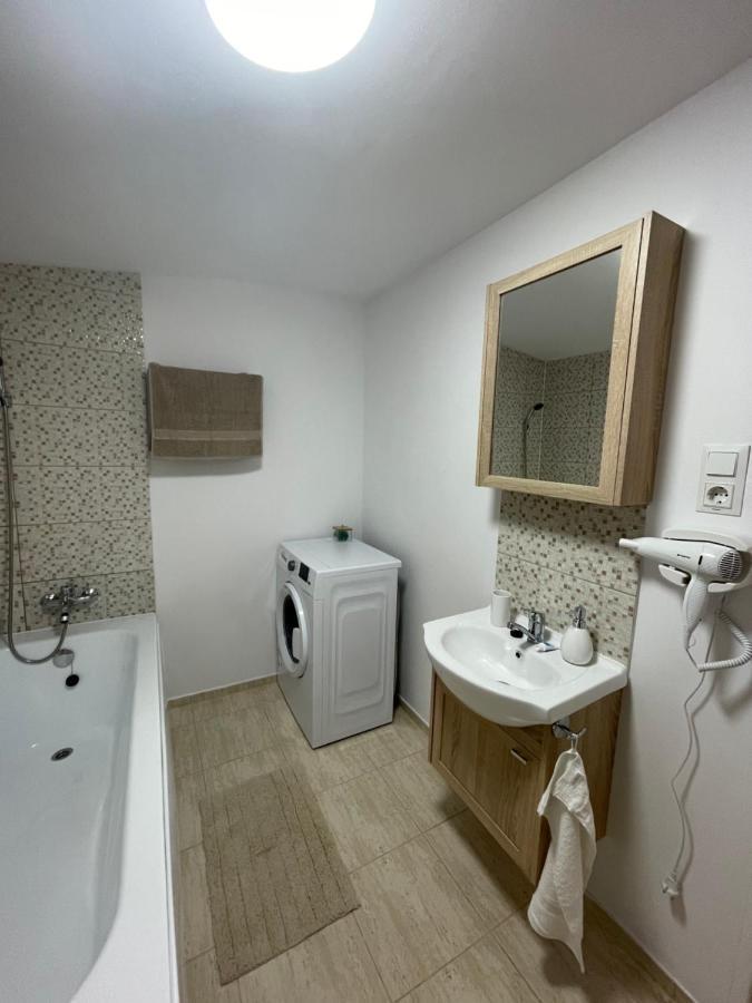 Jokai Apartments Nr7, Code Entry Сфынту-Георге Экстерьер фото